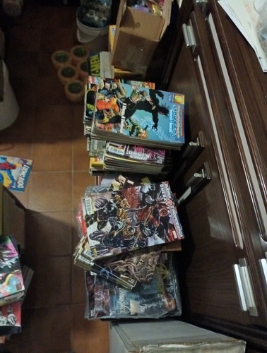Lotto 100 fumetti - e, manga